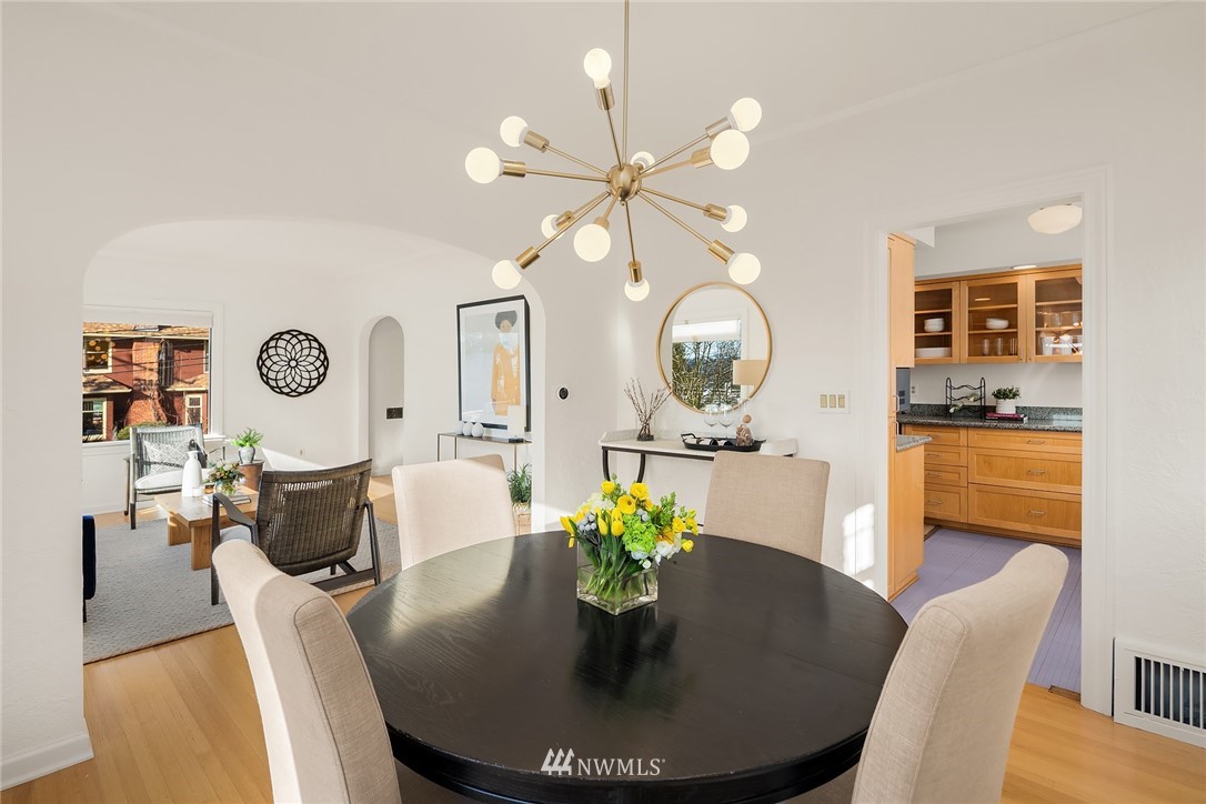 823 West Howe Street Seattle, WA 98119 - Photo 9 of 27 Gallery Image 9