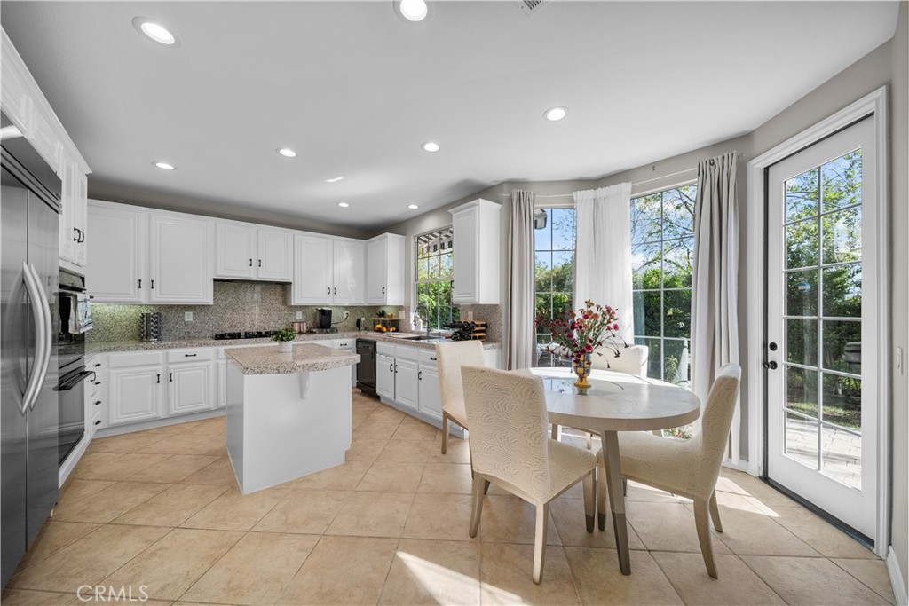 23912 Lakeside Road Valencia, CA 91355 - Photo 21 of 75