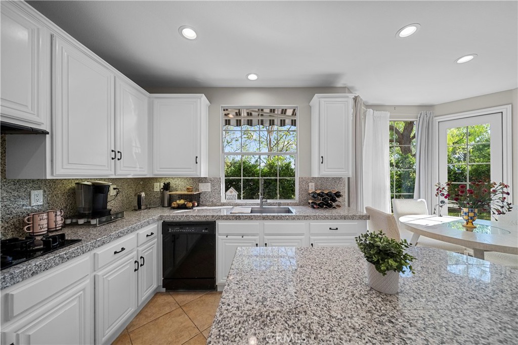 23912 Lakeside Road Valencia, CA 91355 - Photo 25 of 75