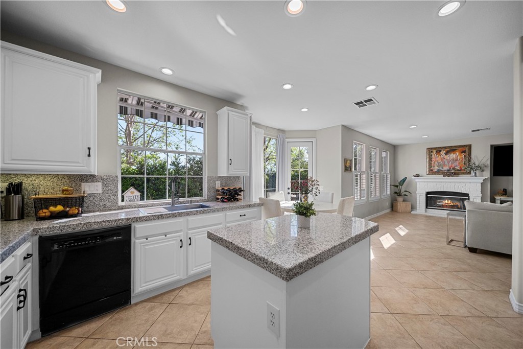 23912 Lakeside Road Valencia, CA 91355 - Photo 26 of 75