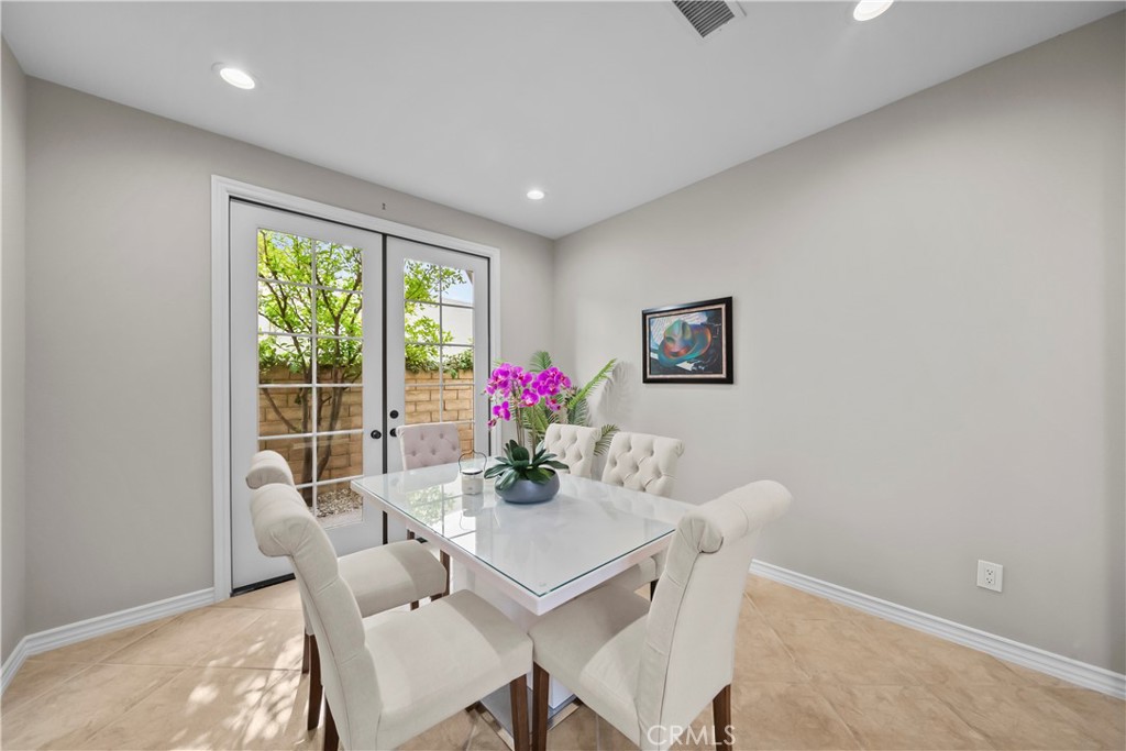 23912 Lakeside Road Valencia, CA 91355 - Photo 27 of 75