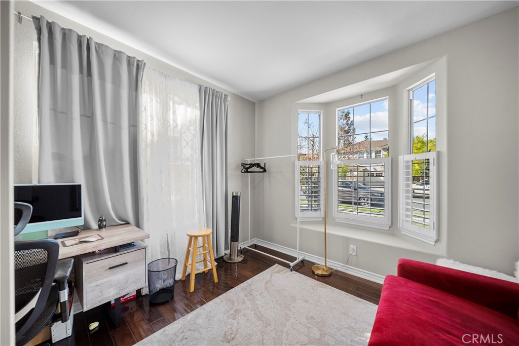 23912 Lakeside Road Valencia, CA 91355 - Photo 34 of 75