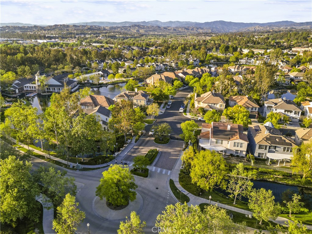 23912 Lakeside Road Valencia, CA 91355 - Photo 4 of 75