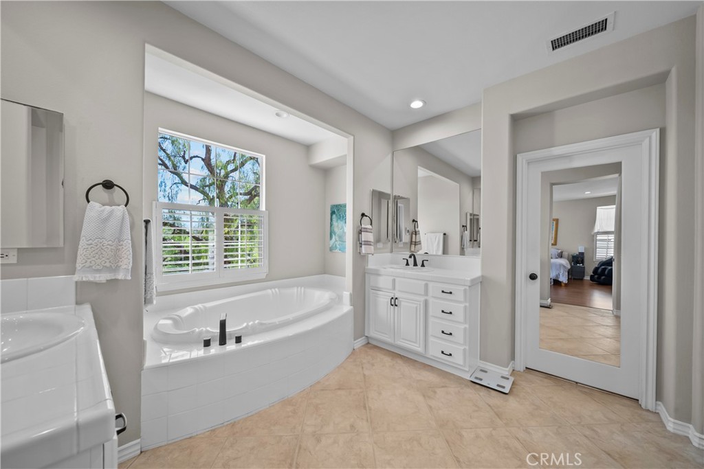 23912 Lakeside Road Valencia, CA 91355 - Photo 49 of 75