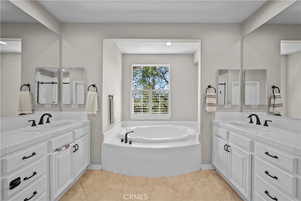 23912 Lakeside Road Valencia, CA 91355 - Photo 50 of 75