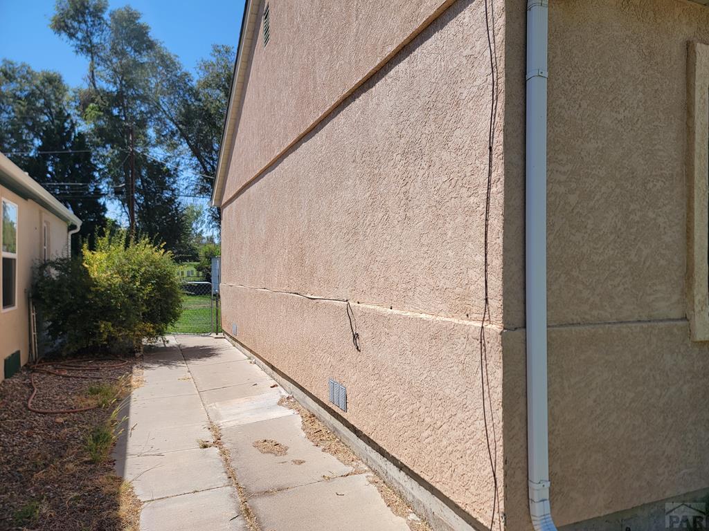 2227 Coronado Road Pueblo, CO 81003 - Photo 29 of 30