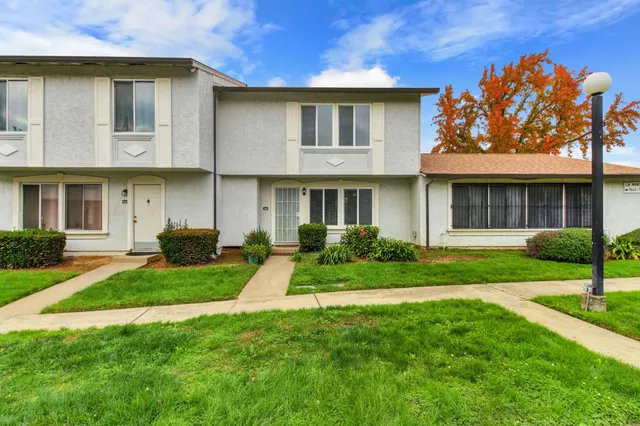 $279,000 | 7646 La Mancha Way, Sacramento, CA 95823