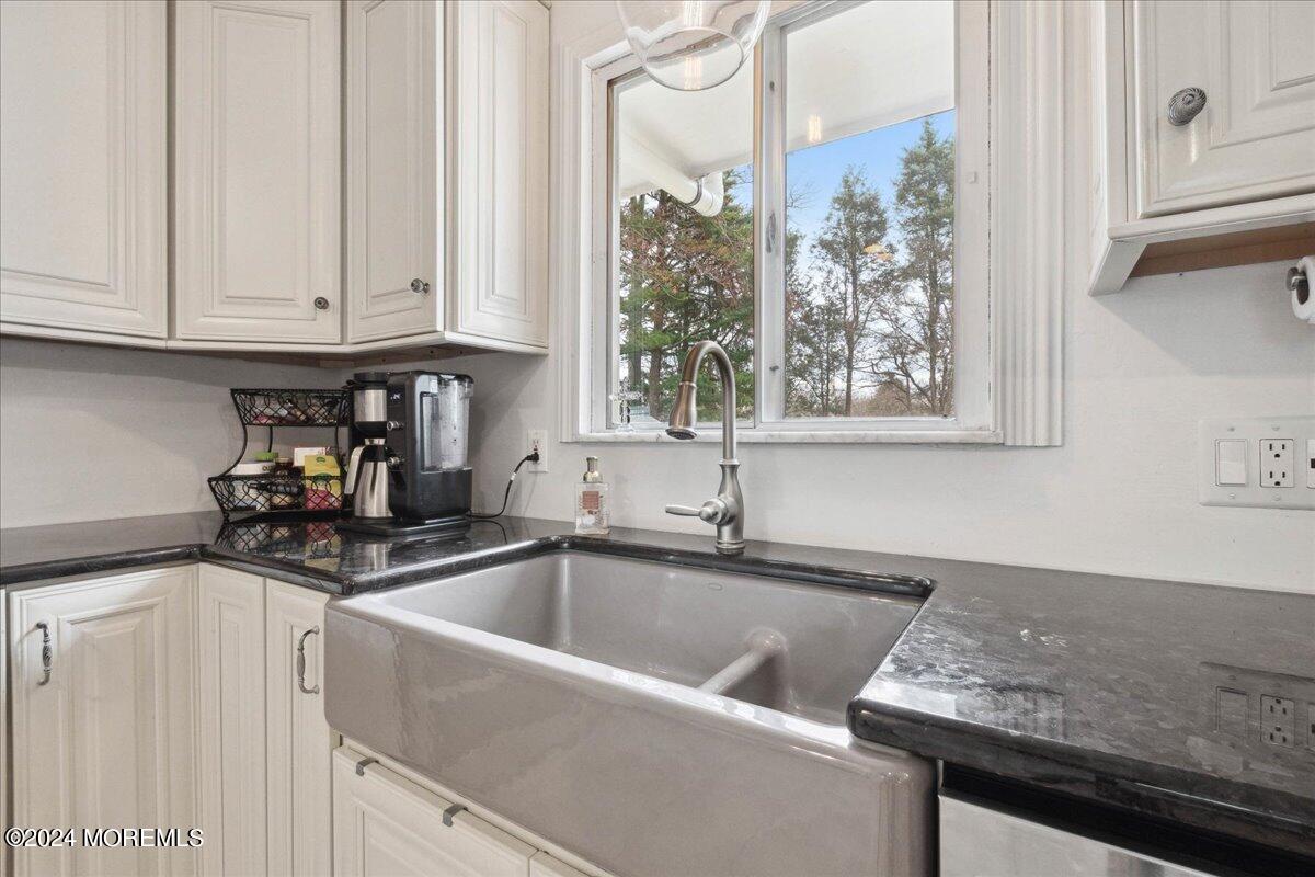 206 Dutch Lane Road Freehold, NJ 07728 - Photo 12 of 45 12-206 Dutch Lane Rd, Freehold, NJ-12