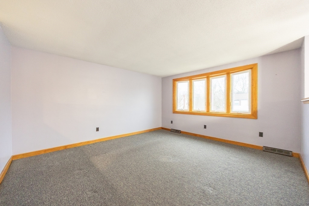 52 Audubon Road Norwood, MA 02062 - Photo 5 of 34