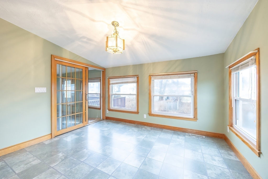 52 Audubon Road Norwood, MA 02062 - Photo 9 of 34