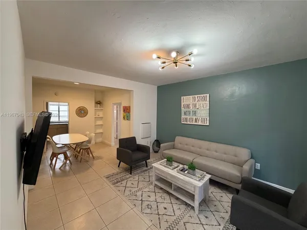 $2,050 | 301 86th Street, Unit 3151, Miami Beach, FL 33141