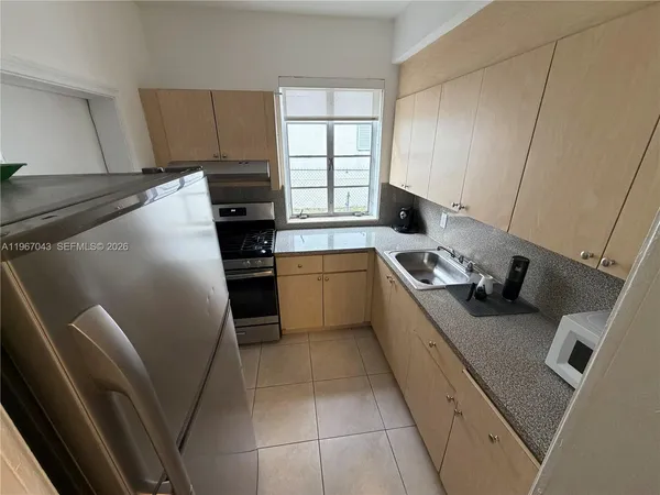 $2,050 | 301 86th Street, Unit 3151, Miami Beach, FL 33141