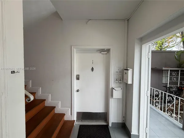 $2,050 | 301 86th Street, Unit 3151, Miami Beach, FL 33141