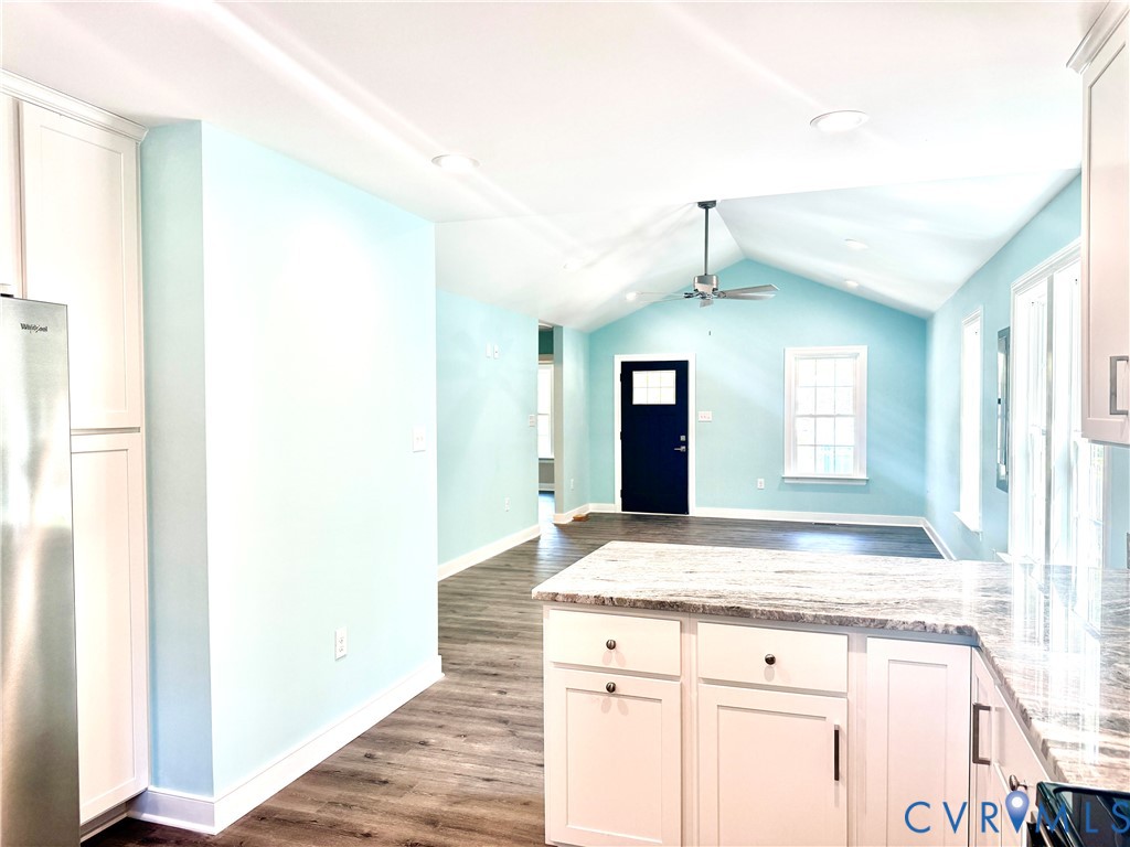 26 Tupelo Street Deltaville, VA 23043 - Photo 10 of 38