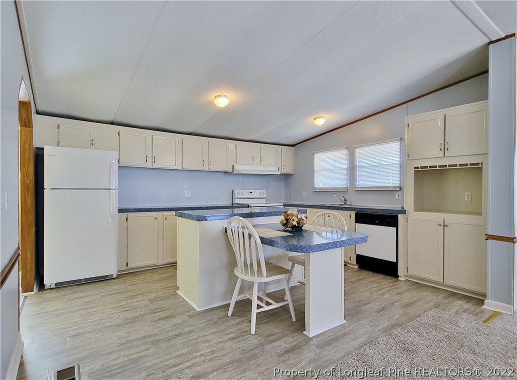 1137 Jordan Road Autryville, NC 28318 - Photo 13 of 40 Gallery Image 13