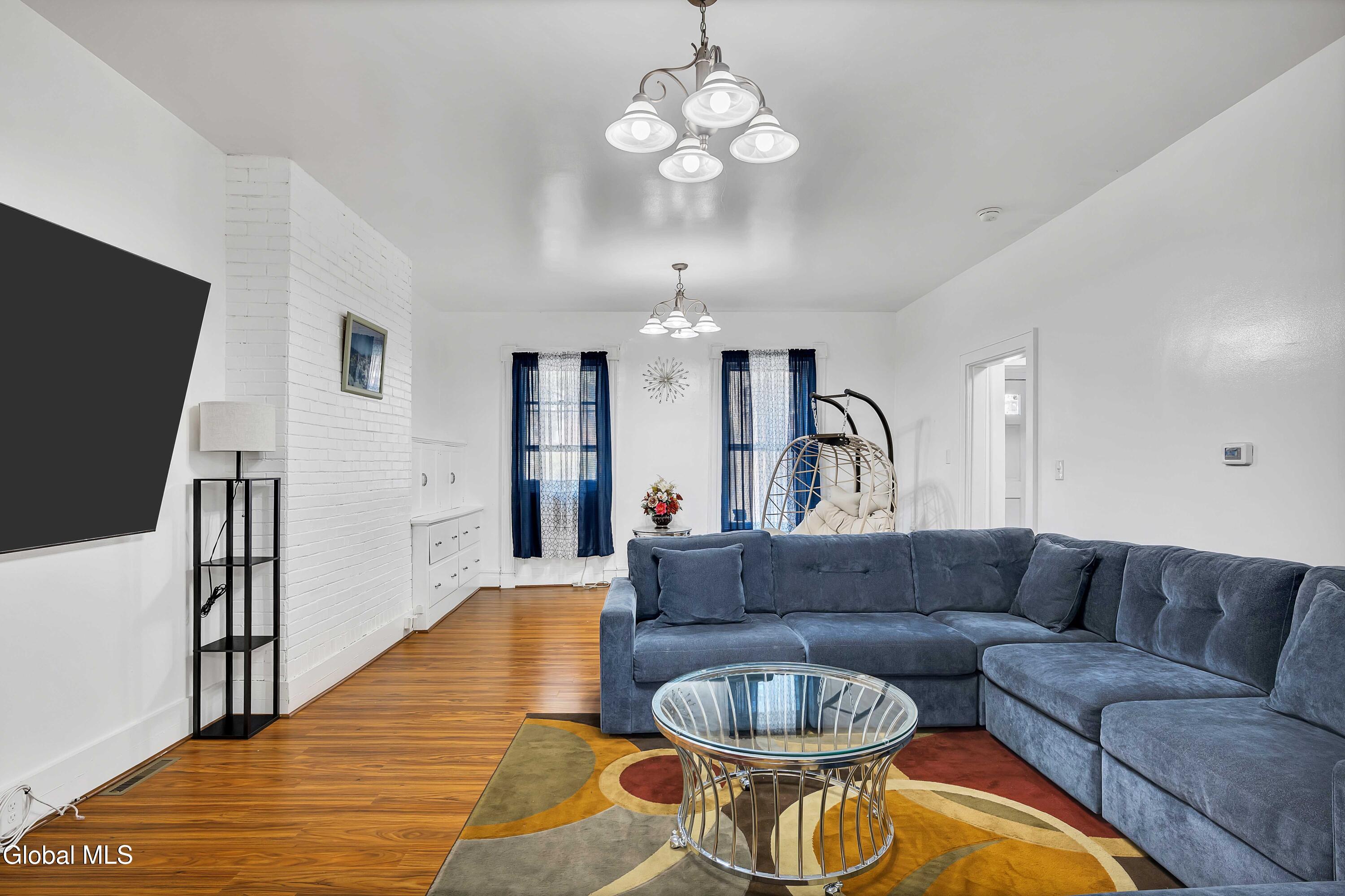 246 Union Street Schenectady, NY 12305 - Photo 4 of 34 04-P1503818