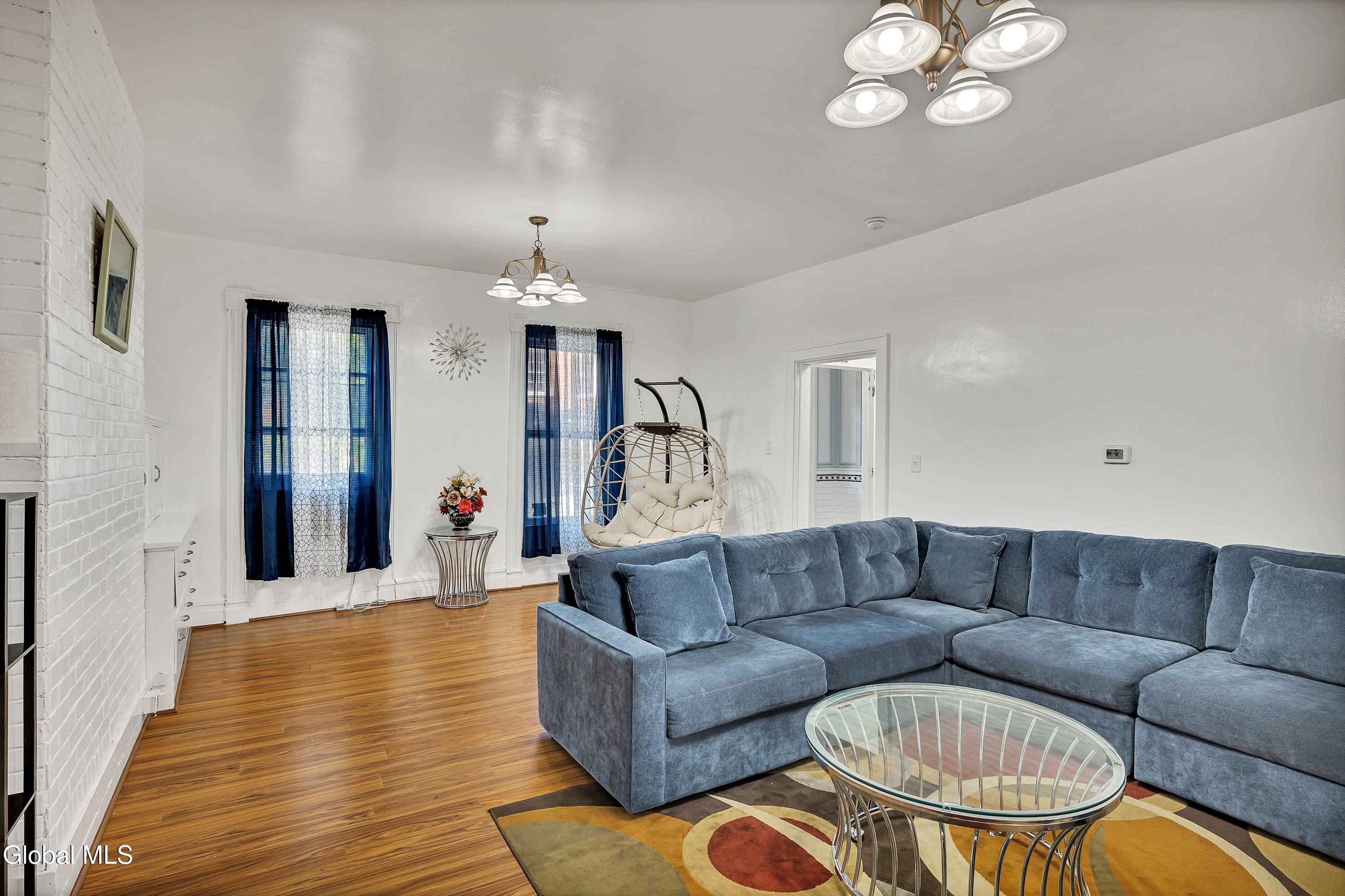 246 Union Street Schenectady, NY 12305 - Photo 5 of 34 05-P1503824