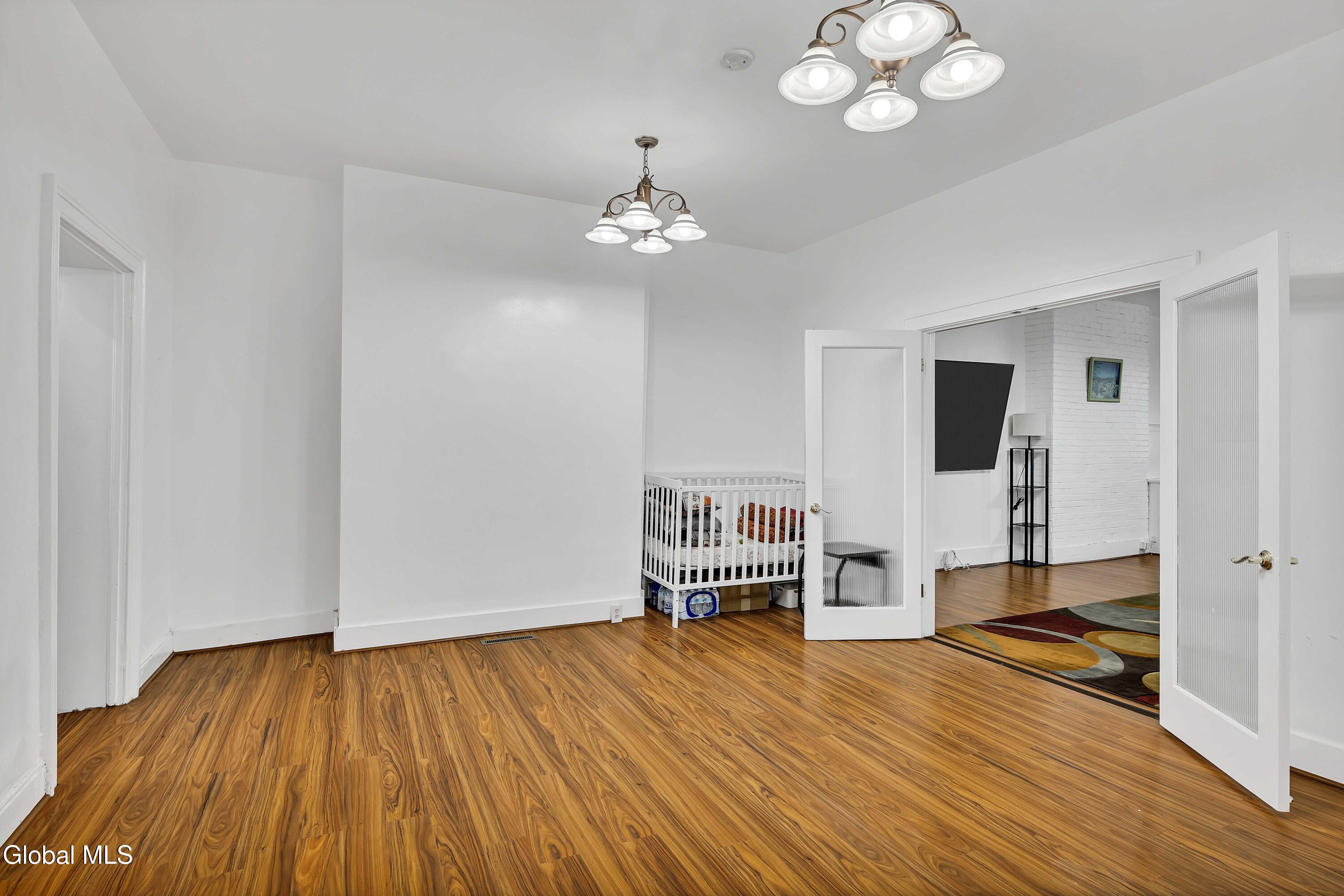 246 Union Street Schenectady, NY 12305 - Photo 8 of 34 08-P1503812