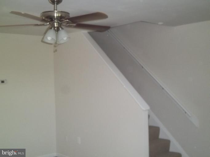 2037 Inverton Road Dundalk, MD 21222 - Photo 4 of 16 Living Room