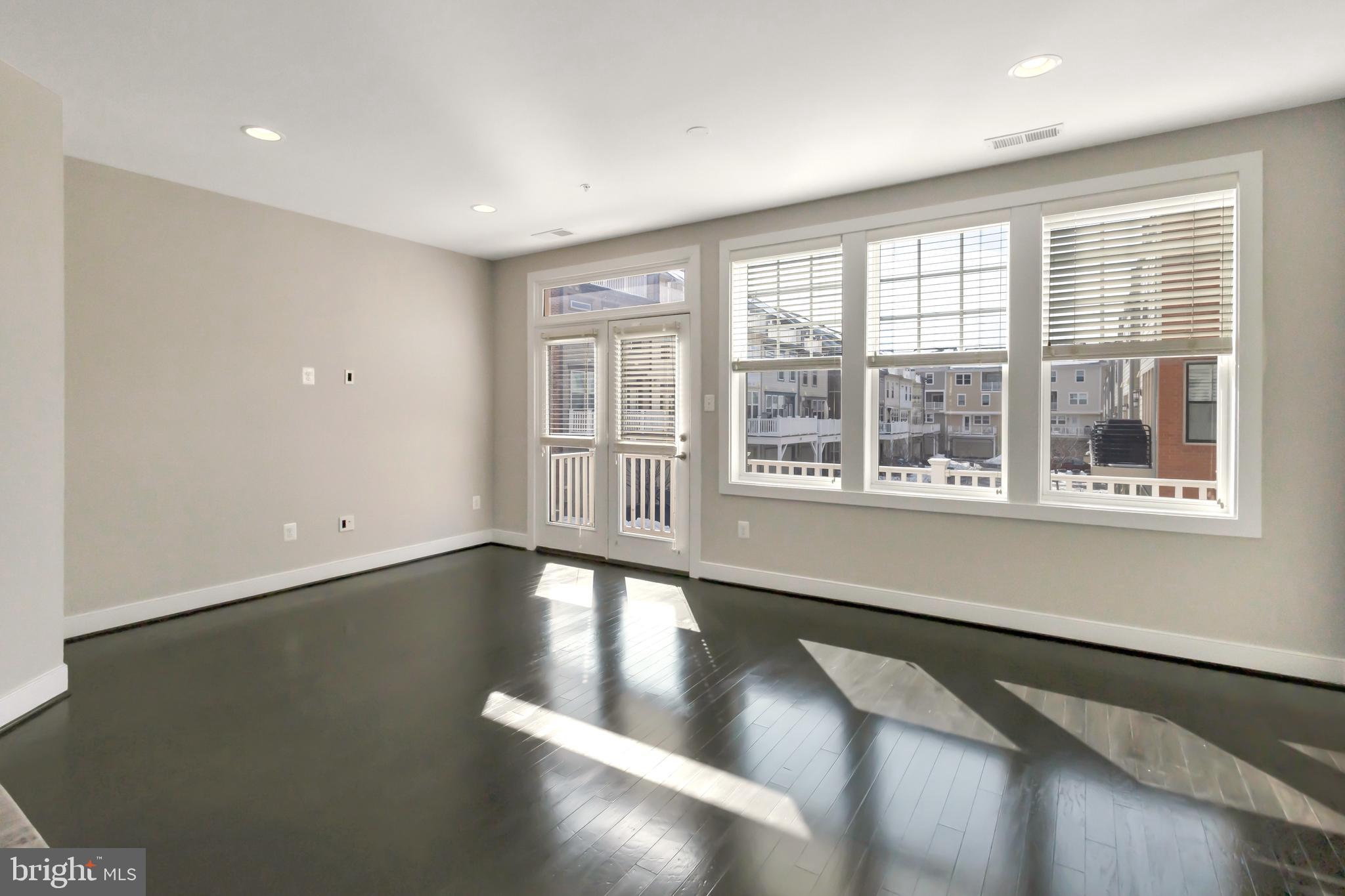 309 Hendrix Avenue Gaithersburg, MD 20878 - Photo 13 of 35