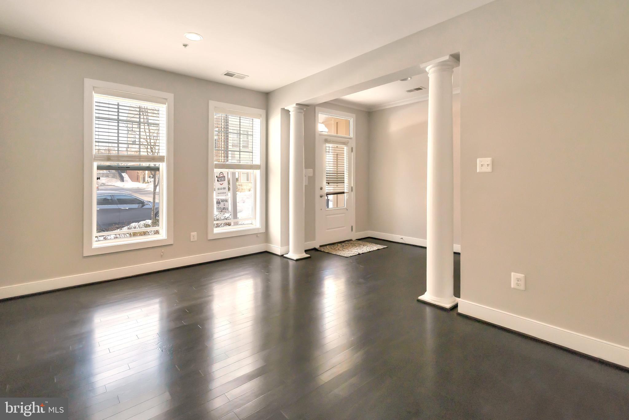 309 Hendrix Avenue Gaithersburg, MD 20878 - Photo 2 of 35
