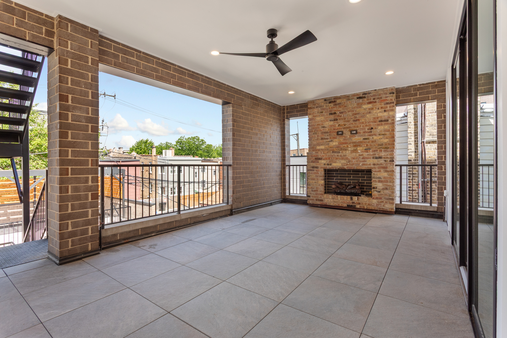 3740 North Racine Avenue, Unit 2 Chicago, IL 60613 - Photo 15 of 51