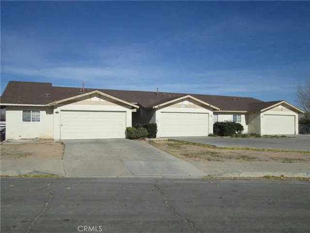 $579,900 | 15592 Tonekai Road, Apple Valley, CA 92307