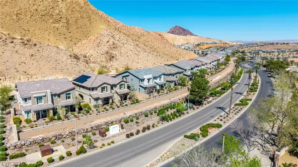 $472,400 | 12 Kimberlite Drive, Henderson, NV 89011
