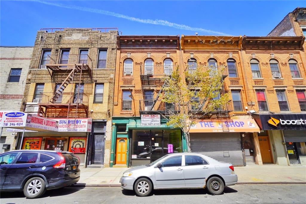 a car parked in front of a building