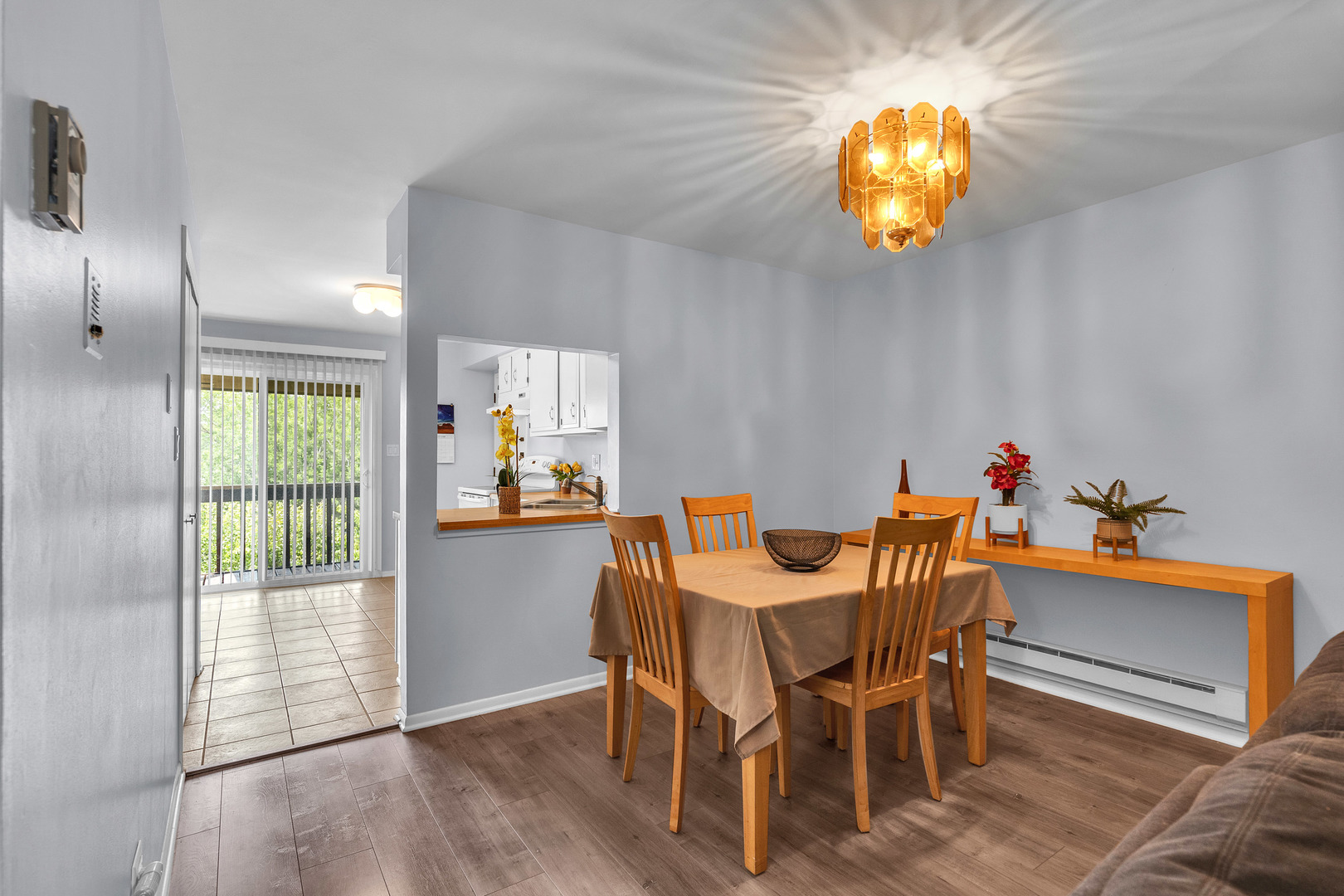 672 Daisy Lane, Unit 312 Roselle, IL 60172 - Photo 3 of 32