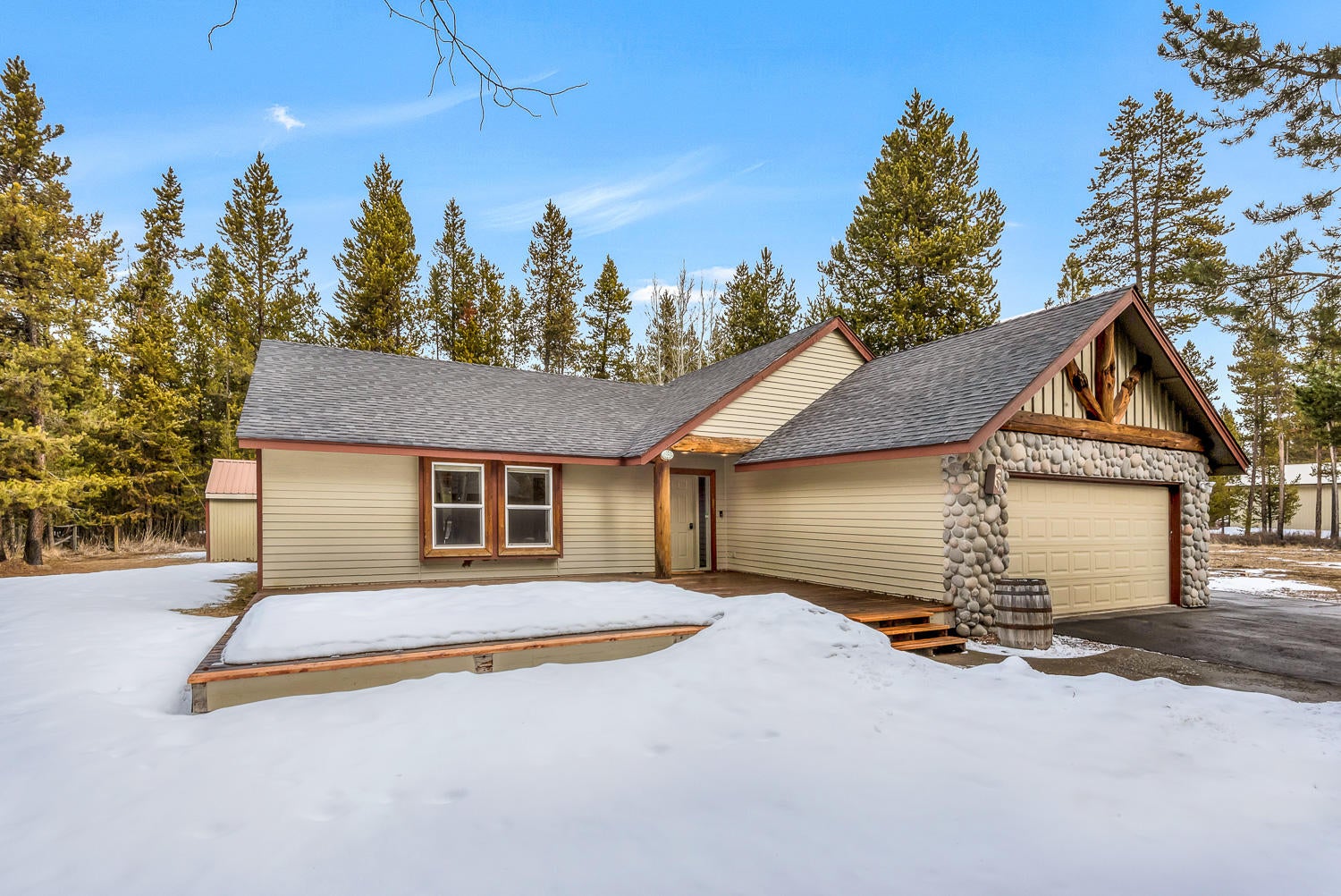 17084 Elsinore Road Bend, OR 97707 - Photo 4 of 41 OReilly_20210311_4_54368_72ppi