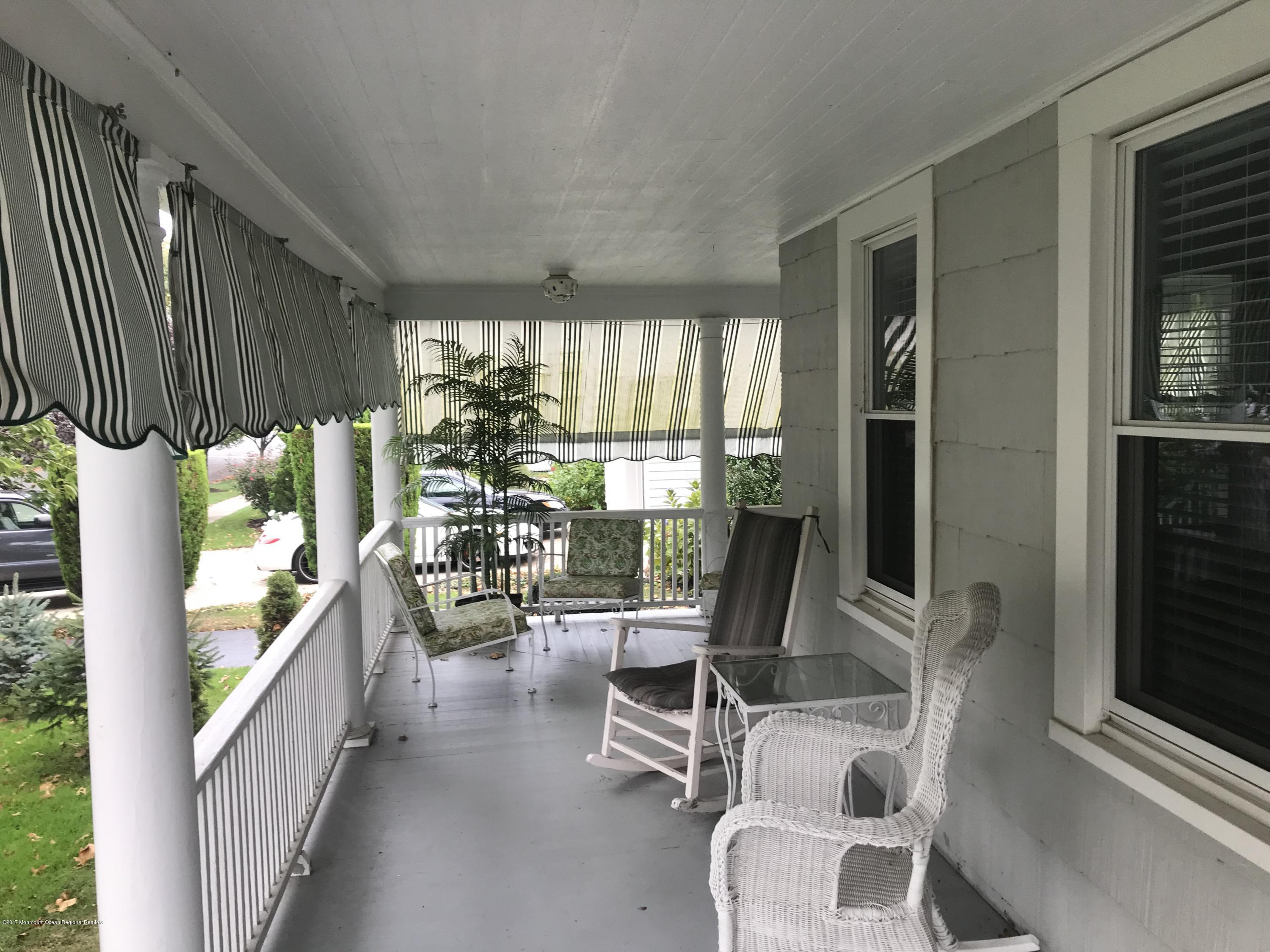 407 Jersey Avenue Spring Lake, NJ 07762 - Photo 2 of 26 IMG_1371 (1)