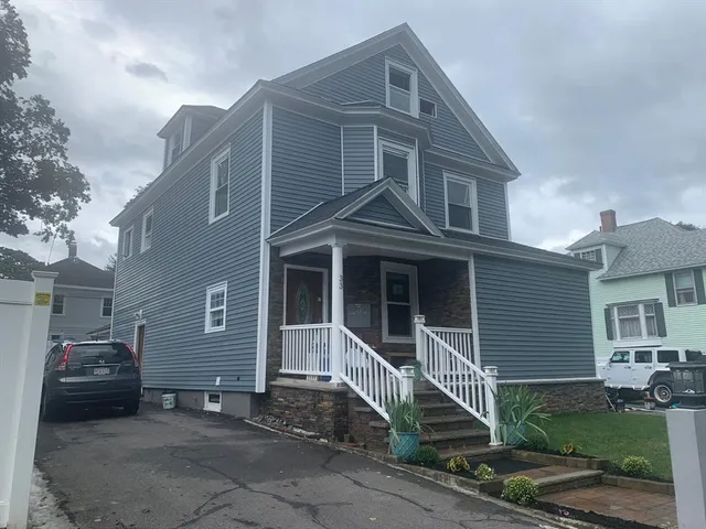 $800,000 | 33 Hamilton Avenue, Haverhill, MA 01830