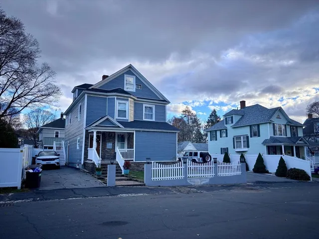 $800,000 | 33 Hamilton Avenue, Haverhill, MA 01830