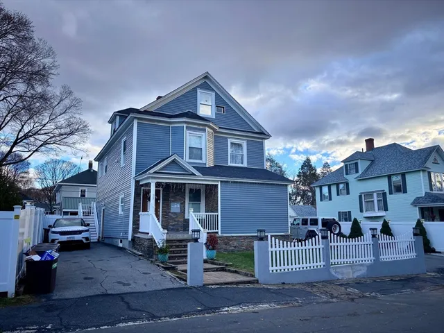 $800,000 | 33 Hamilton Avenue, Haverhill, MA 01830