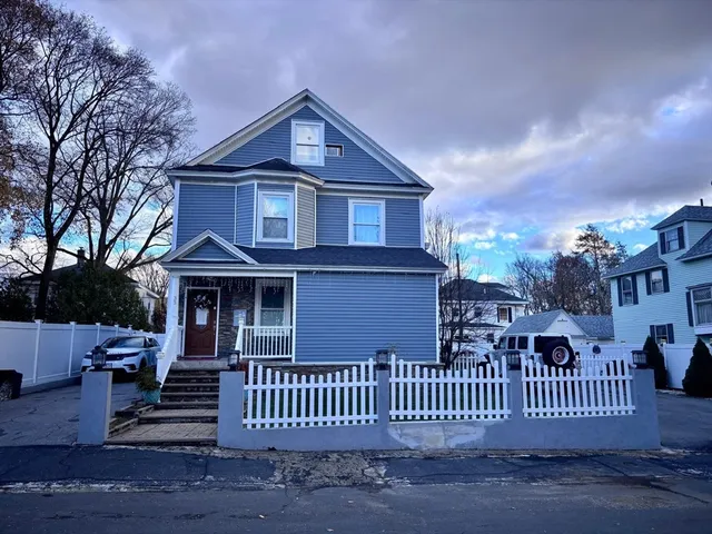 $800,000 | 33 Hamilton Avenue, Haverhill, MA 01830