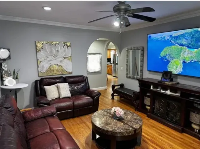 $800,000 | 33 Hamilton Avenue, Haverhill, MA 01830