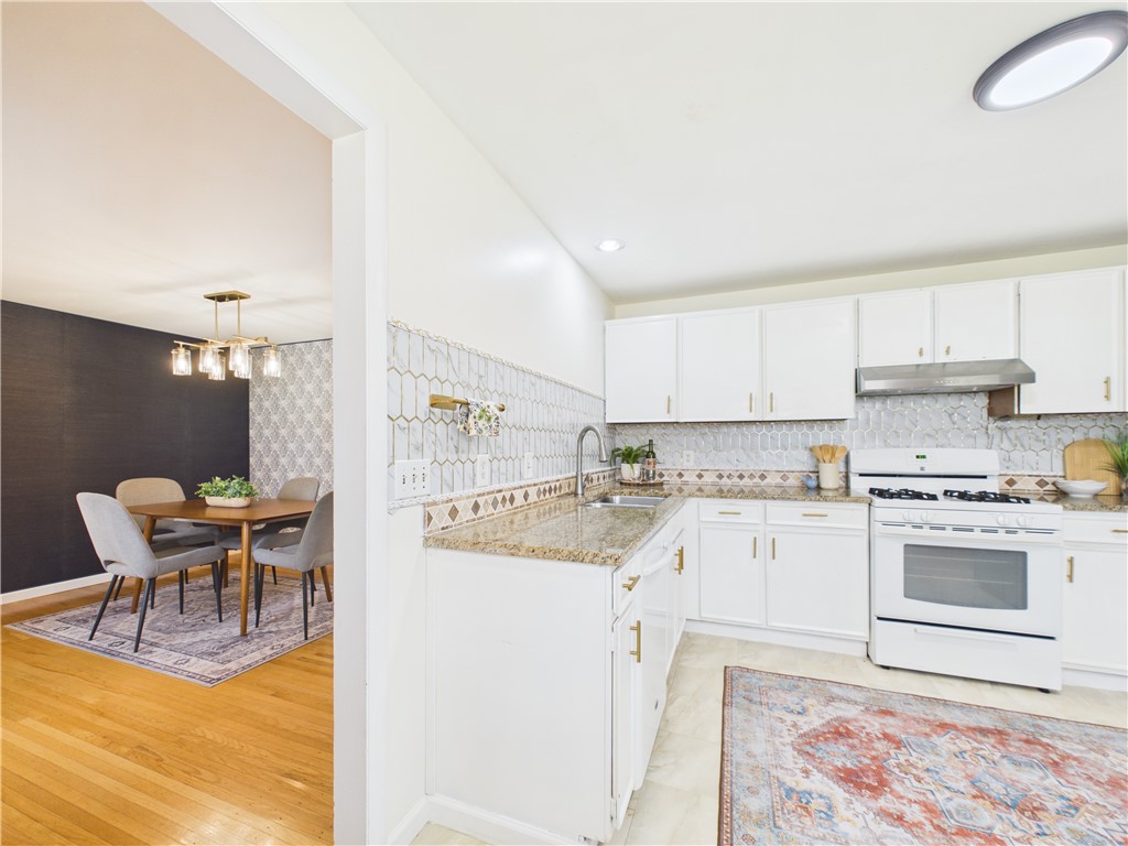 39 Wind Mill Road Pittsford, NY 14534 - Photo 19 of 50