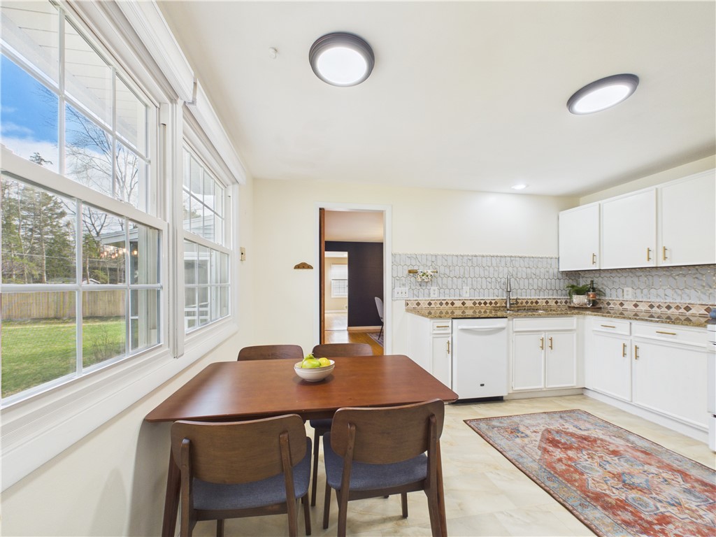 39 Wind Mill Road Pittsford, NY 14534 - Photo 22 of 50