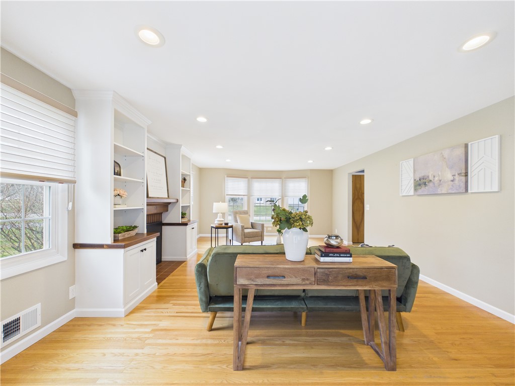 39 Wind Mill Road Pittsford, NY 14534 - Photo 9 of 50