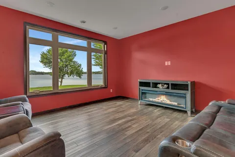 $625,000 | 4631 141st Avenue Northeast, Spicer, MN 56288