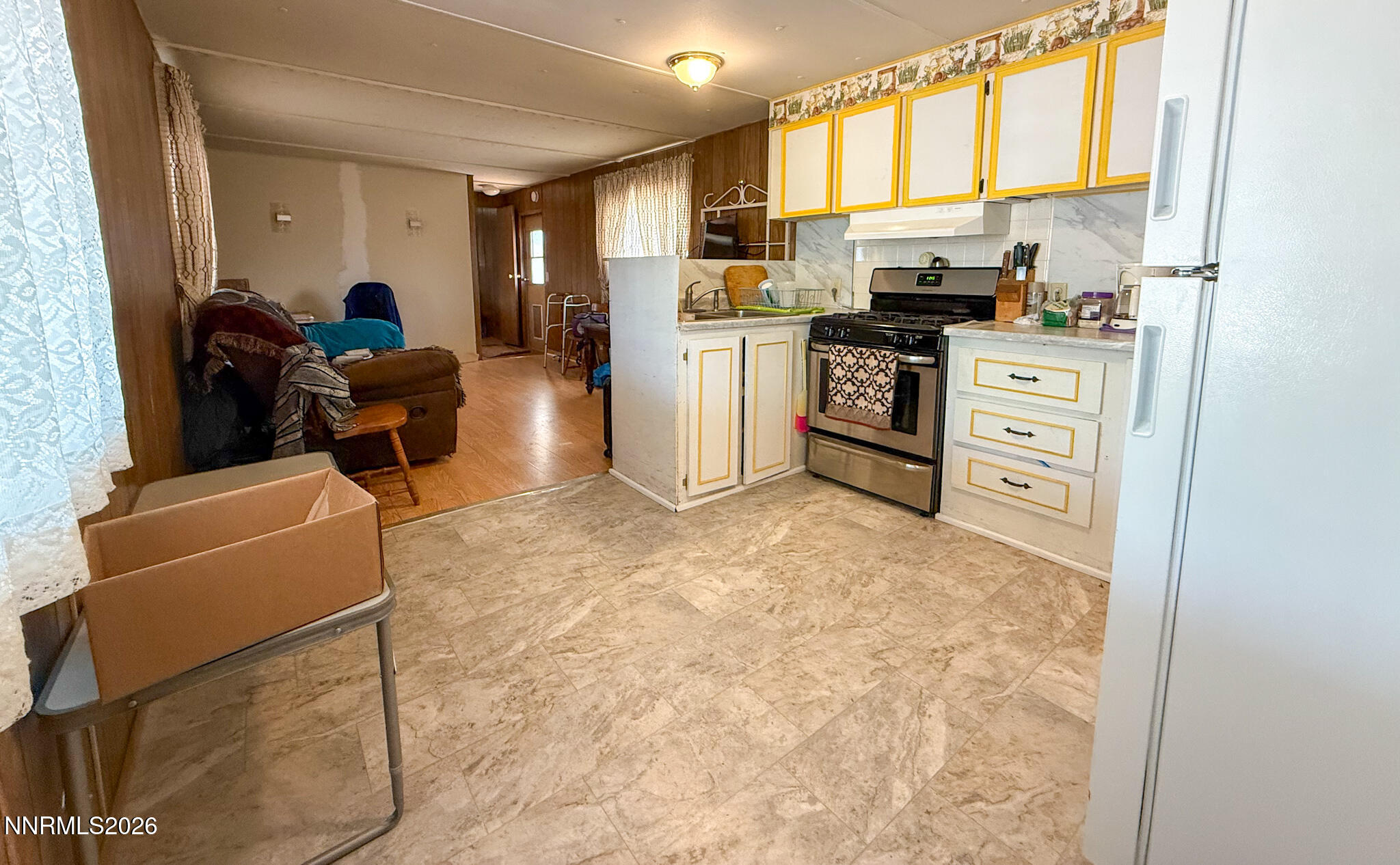 845 G Street Hawthorne, NV 89415 - Photo 19 of 29 IMG_1338