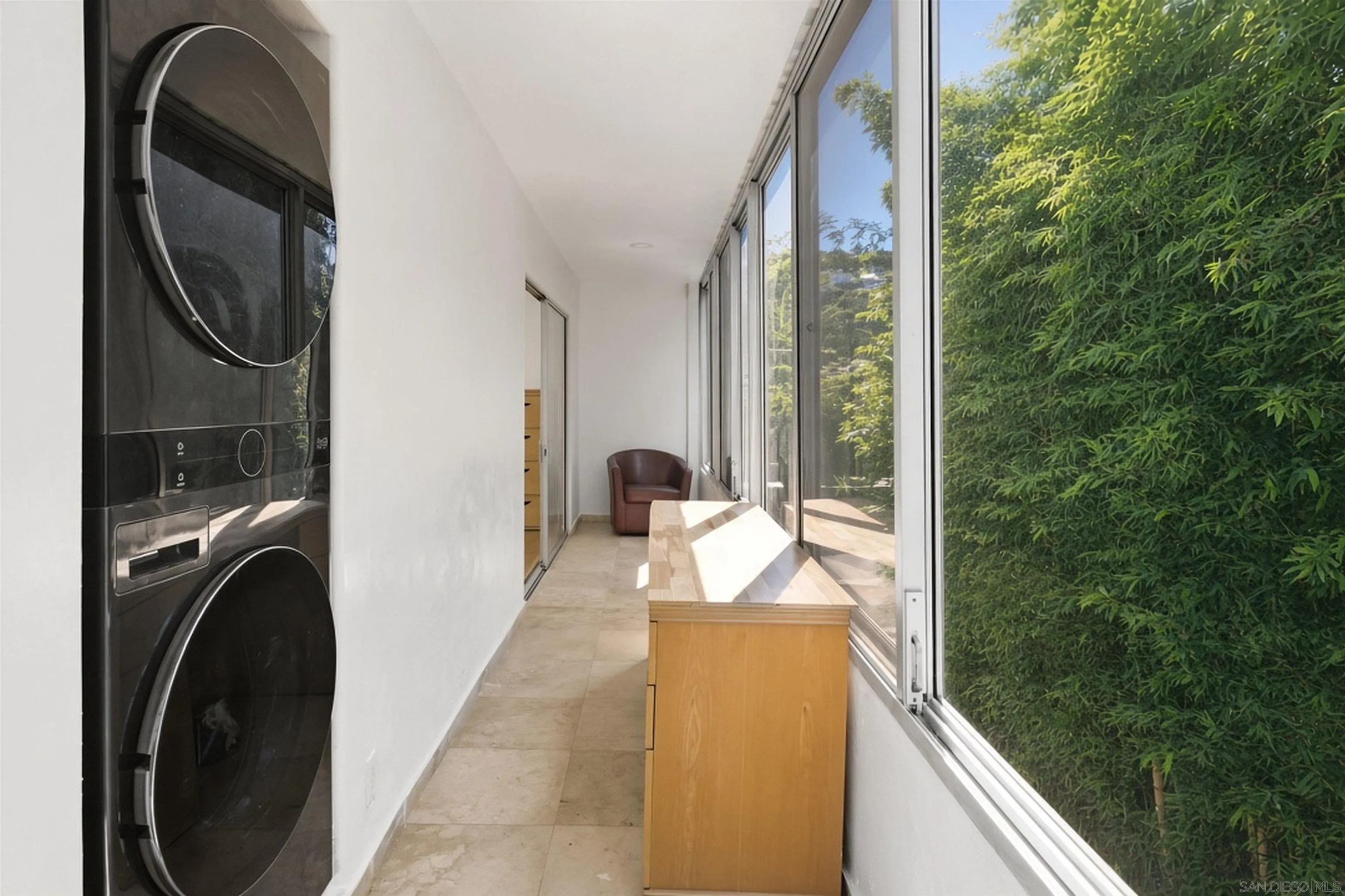 2352 Torrey Pines Road, Unit 9 La Jolla, CA 92037 - Photo 20 of 26 Gallery Image 20