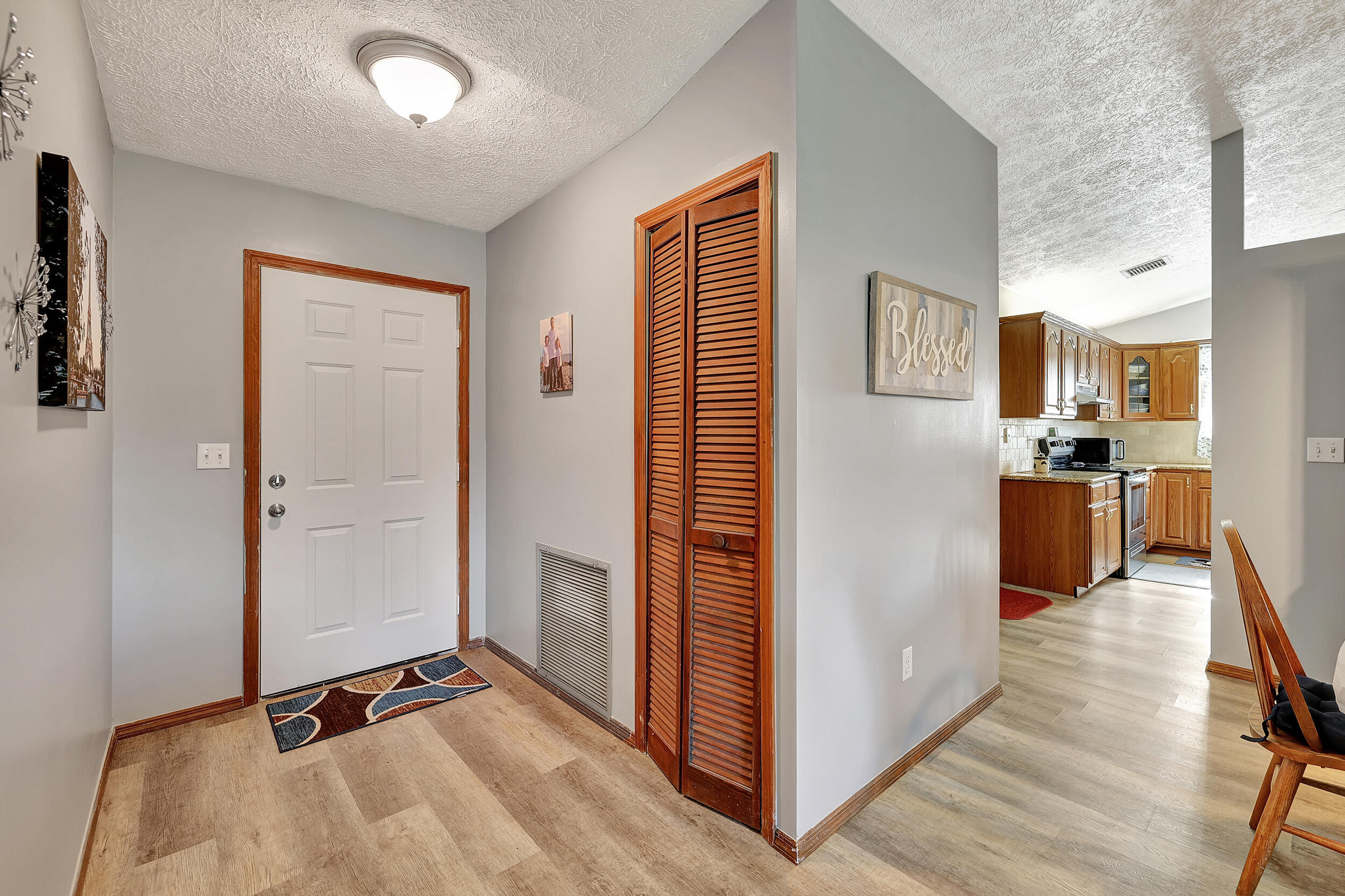 2807 South 27th Street Fort Pierce, FL 34981 - Photo 2 of 30 Entry way