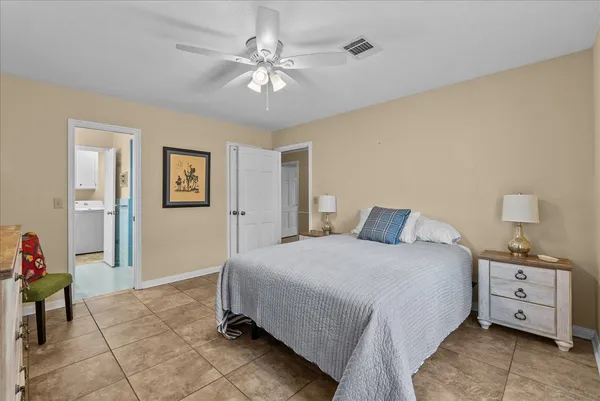 $575,000 | 2823 Bayshore Drive, Bacliff, TX 77518