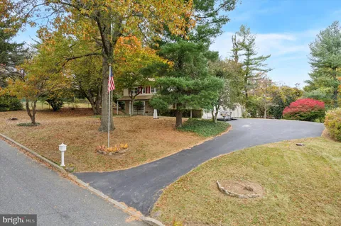 $785,000 | 600 Waynesfield Drive, Newtown Square, PA 19073