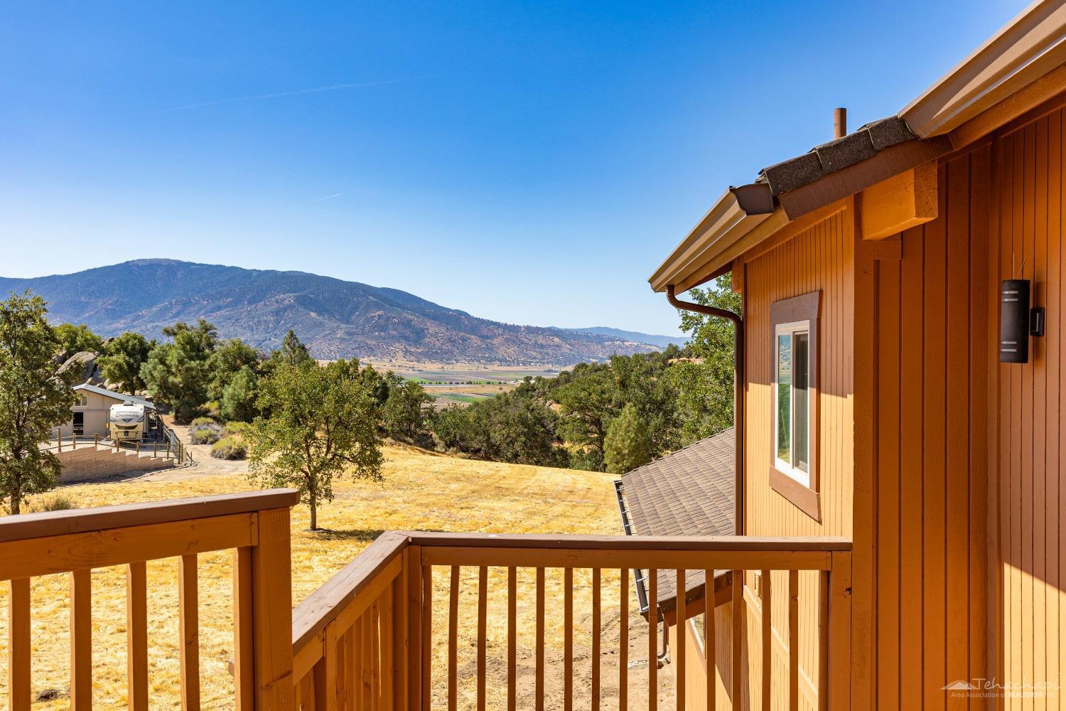 25400 Bear Valley Road Tehachapi, CA 93561 - Photo 37 of 50 Gallery Image 37