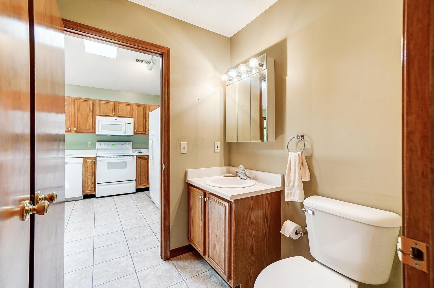 5642 Fox Ridge Drive Springfield, OH 45503 - Photo 9 of 32 50038214-012_web