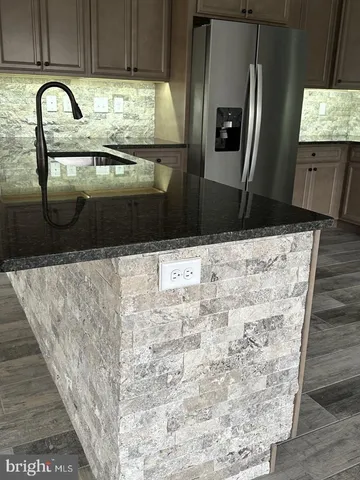 a close view of sink