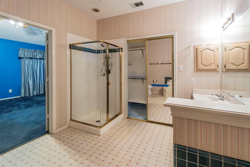 8317 Lake Bend Drive Rowlett, TX 75088 - Photo 19 of 35 2nd view of master bathroom.